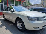 Hyundai Sonata-4