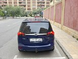 Opel Zafira-5