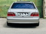 Mercedes E 240-3