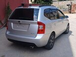 Kia Carens-4