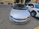 Hyundai Elantra-1