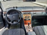 Mercedes E 200-8