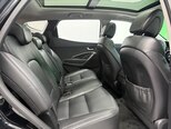 Hyundai Santa Fe-12