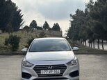 Hyundai Accent-6