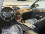 Mercedes E 270-9