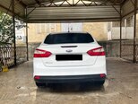 Ford Focus-6