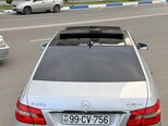 Mercedes E 250-21