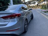 Hyundai Elantra-4