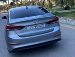 Hyundai Elantra-5