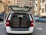 Kia Carnival-9