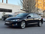 Hyundai Elantra-3