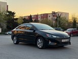 Hyundai Elantra-4