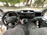Ford Transit-12