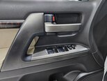 Toyota Land Cruiser-8