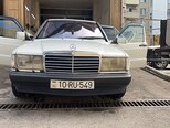 Mercedes 190-1