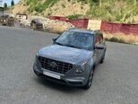 Hyundai Venue-2