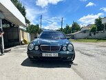 Mercedes E 220-5