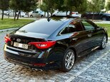 Hyundai Sonata-12