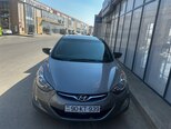 Hyundai Elantra-1