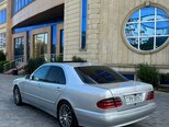 Mercedes E 240-5
