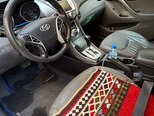 Hyundai Elantra-10