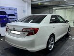 Toyota Camry-5