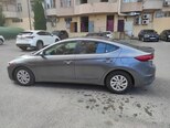 Hyundai Elantra-8