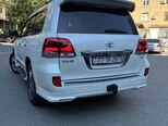Toyota Land Cruiser-8