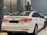 Hyundai Sonata-15