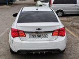 Chevrolet Cruze-12
