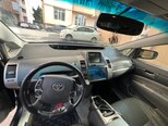 Toyota Prius-5