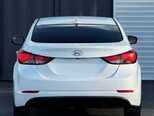 Hyundai Elantra-10
