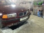 BMW 320-1