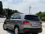Kia Sorento-8