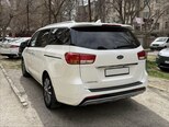 Kia Carnival-4