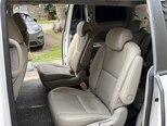 Kia Carnival-11
