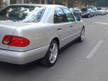 Mercedes E 230-10