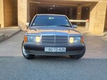 Mercedes 190-1