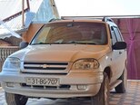 Chevrolet Niva-1