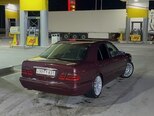Mercedes E 320-8