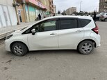 Nissan Note-2