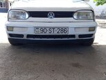 Volkswagen Golf-1