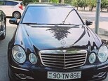 Mercedes E 220-1