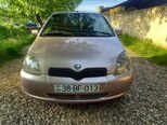 Toyota Vitz-1