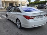 Hyundai Sonata-14