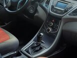 Hyundai Elantra-10