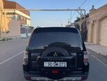 Mitsubishi Pajero-6