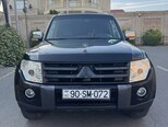Mitsubishi Pajero-1