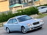 Mercedes E 320-7