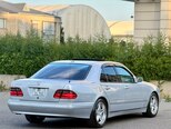 Mercedes E 320-11
